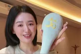 懒得运动又不想去按摩的，你就每天拍个5分钟，肯定会来感谢我的！！#居家锻炼 #每天拍打身体的好处 #经络拍 #拍八虚视频封面