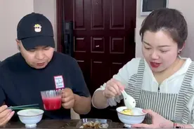 今天烧了三个家常菜干锅花甲，虾滑蒸蛋，白灼菜心，做法简单都特别好吃！#我的厨房日记 #家常菜#干锅花甲#虾滑蒸蛋#白灼菜心视频封面