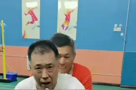 被对方从后边抱住。用这三招反击。 #防身术#拳击#擒拿