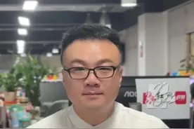 惊爆！60岁大叔扮女装约会男性？警方通报来了！#男扮女装约会#偷拍传播被拘#“南京阿红”被抓