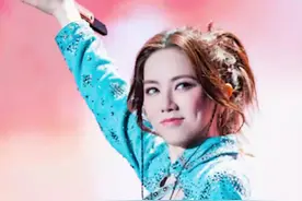 邓紫棋回应被恶搞“高音转场”：你们继续搞，我继续看，继续翻牌视频封面