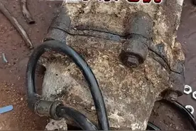 怎么用万用表测量水泵电机通断与电阻#五金工具 #万用表视频封面