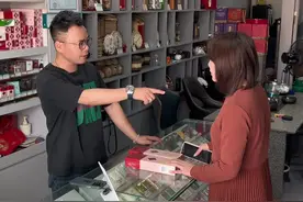 女子来商店强行要求退货，老板维护自己的权益，霸气回怼.#烟酒店#守店日常视频封面