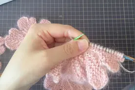 《樱花🌸披肩》棒针织果果的方法视频封面