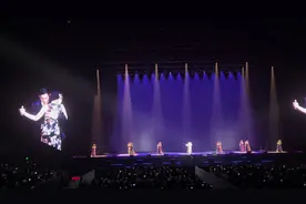 2024年8.5刘德华南京演唱会，练习～经典滑跪#炸裂现场 #嗨翻全场