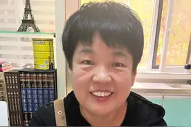 水晶蒸饺 今天买了胡萝卜，西葫和香菇，包点水晶蒸饺，晶莹剔透，好看又好吃#水晶蒸饺 #蒸饺 #面食分享 #好吃不如饺子