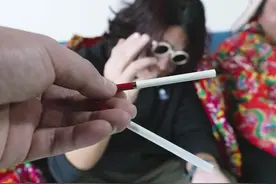 终是生活磨平了我所有的棱角。#胡胖