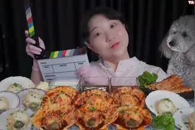 yam-yami 大个头扇贝 一口一口吃不停 #吃货 #抖音美食 #搬运工视频封面