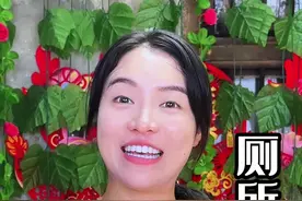 自贡厕所干锅兔家常版简单又好吃 做法非常的简单，兔兔就像玲玲这样做成干锅兔，兔肉干香又嫩，香辣十足，特别好吃，能做一大盘，真的太巴适了，一定要跟着我试试看#好吃到停不下来#干锅兔#干锅系列#兔肉做法视频封面