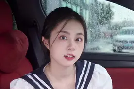 大货车“右转必停”啥意思？遇到大车一定要小心！#领航优质计划 #远离货车盲区 #交通新规视频封面