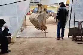 专业电焊接一切电焊活  联系电话15106628572  地址