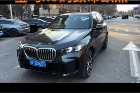 #宝马x5 #宝马x5为什么是公路之王 #x5 #空气悬挂 #宝马x5缺点