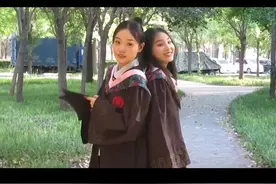 用上这个gm的就证明要毕业了，祝福232寝室越来越好，我们都有好的未来！#毕业季 #毕业季拍摄 #毕业🎓#河师大毕业照#河南师范大学视频封面