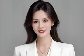 安徽将会迎来气温暴跌和雨雪天气，请大家一定要防寒保暖#最新天气预报 #降雪 #安徽天气 #提醒 #雨夹雪