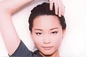 盘一盘一度被称为王菲接班人的许美静 ps:最后十首歌闭上眼睛去听 每个字举重若轻 都听的清清楚楚 这就是真正的好歌手#许美静 #华语乐坛 #前奏一响拾起多少人的回忆 #音乐故事 #华语乐坛巅峰视频封面