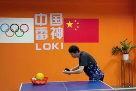 勾手上旋如何发的像下旋，这个教学视频，估计至少能教会百分之九十以上的业余选手，为大家少走弯路，省更多时间学会，省更多的💰学会。视频长，非常细。看完任督二脉就打通了#乒乓球视频封面