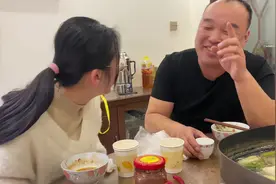 500克是一斤！一斤等于十两！问：100克是几两？211#当代大学生