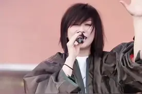 “如果全世界我也可以放弃 至少还有你值得我去珍惜”#林忆莲 #至少还有你视频封面