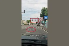 新手上路不懂圆形红灯，能不能右转？老司机现场演示 #每天一个用车知识 #用车技巧视频封面