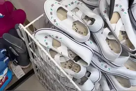 穿过这样鞋子的你今年几岁了？#00后视频封面