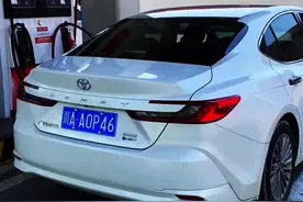 丰田混动双擎的真实油耗和续航，我的是第九代凯美瑞，给大家做个参考！#九代凯美瑞 #油耗实测视频封面