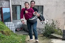 妈妈每天都会坚持给你锻炼，不管结果怎么样，我们努力了就行，加油💪💪💪#关爱残疾儿童让世界充满爱 #努力的样子 #康复锻炼视频封面