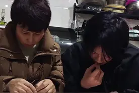 当我妈问我生活费够不够用 #当我假装问朋友钱够不够花 #大学生 #大学生回家 #口嫌体直#名场面