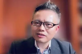 伊朗女性裹头巾到底为了信仰吗？还是有别的原因？#西方文明 #美国生活 #伊斯兰 #戴头巾 #伊朗女人 @馬方說管理 @ADAMCHEN在紐約 @作家曹天 @紐約高娓娓 @伊森聊美國商業