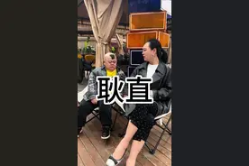 你太耿直了 #看一遍笑一遍 #搞笑视频 #同城热门 @唐老鸭哥哥 @亚洲神童小布丁 @杨三刀鱼蛙兔回龙湾店（雪姐）视频封面