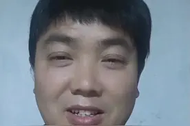 多看这三个抖音号，孩子语文成绩能飞速上升。    你们会给孩子看抖音吗，孩子很喜欢刷抖音吗，其实好多抖音也是孩子的老师，今天就给各位家长推荐三个可以提高语文成绩的抖音号，第一个，语文山水，一个散发着仙气的语文课堂，把语文真正讲活了，融入生活，诗情画意，第二个，戴建业，华中师大的教授，古诗词都被他讲的成了脱口秀，再难的古诗词，听戴老师讲一遍就听懂了，第三个，略懂点典故，每一篇都是传统文化中的冷知识，用国画漫画来演绎小故事，启发孩子对中国传统文化，历史，国学等等的兴趣，特别有意义，家长可以和孩子一起看。