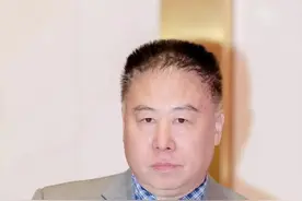 揭秘中国最神秘的资本，这个人可以被称为真正的巨佬，巴菲特等在他面前只能是弟弟。是真事。如果大家知道是谁可以告诉老陆，满足下老陆的好奇心#财经 #财经知识  #金融 #深圳国资委 #商业思维视频封面