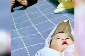 宝宝第一次喊爸爸妈妈，这也许就是世界上最好听的声音吧！#萌娃