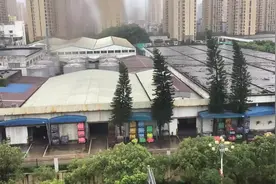 2023年的台风5号杜苏芮登录福清的视频。