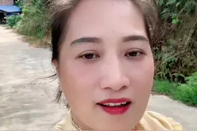 是不是每次打药担心不好请人。怕下雨啊  ，我店到了一款 快膛螂冷雾机。最大的好处就是能帮果农省一半的农药钱，省一半的打药工资。快螳螂冷雾机没有打不透得树，打一行透三行。能打红蜘蛛，粉剂，叶面肥，要十个人打药的，一个人就能打完了，省时省工省药，一小时能打300株果树#果园打药机视频封面