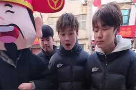 过年专门休息两天还让他们发现了 这比破忒头贵啊兄弟们，不要来找我了😭#人机坤 #抖音美食推荐官 #路边摊美味视频封面