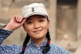 电视剧《亮剑》中李云龙老婆秀琴的扮演者、军旅演员梁林琳的倩影。