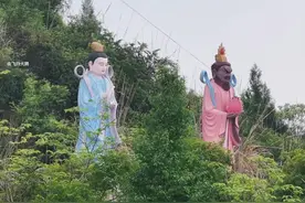 在四川荒山之中，发现两座塑像，手持月亮和太阳，你知道是谁吗#旅行推荐官 #内容启发搜索视频封面