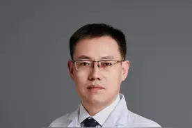 脑起搏器开机后出现异动，可能并不是一件坏事情。#脑起搏器手术 #帕金森 #脑起搏器视频封面