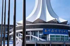 《南宁东盟元素》广西质量工程技术学院东盟友好参赛作品2视频封面