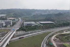 紧闭的万州奥迪4S店是怎么了？是垮了吗？有知道原因的吗？#视频封面