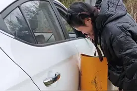 女司机：窄路转弯这也太考验技术了，斯令现场演示轻松脱困 #每天一个用车知识 #驾驶技巧 #脱困技巧