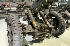 美国M1A1式75毫米榴弹炮 #M1A1式75毫米榴弹炮 #榴弹炮 #美国武器 #二战武器 #二战大炮视频封面