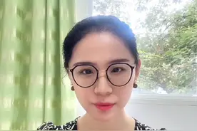 国庆大吃大喝，螃蟹必不可少。但是除了大家都知道的需要配黄酒或紫苏茶，实际上螃蟹是吃法是有讲究的。哪些不该吃的部位会被我们不小心吃了，哪些吃法会让我们不舒服，都是有注意点。 #硬核健康科普行动  #吃瘦不饿瘦  #螃蟹🦀  #合理膳食均衡营养知识  #螃蟹的花式吃法