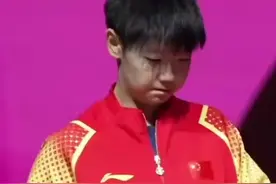 转发！赞！孙颖莎世界杯冠军之路 稳扎稳打，果断应变，精准扣杀，倒地欢呼……#70秒回顾孙颖莎夺冠路#↓↓4月14日至20日，2025年澳门国际乒联单打世界杯将在中国澳门举行。一起为国乒加油，期待更多精彩！视频来源：央视新闻视频封面
