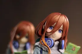 正版三玖手办和国产究竟有什么区别 #创作灵感 #手办 #五等分的花嫁 #中野三玖 gsc三玖正版vs国产视频封面