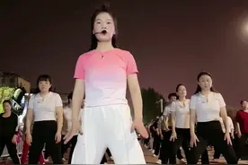 梨型身材的咱们加油了！#坚持锻炼给自己一个好身体 #跟着节奏嗨起来 #努力成为更好的自己