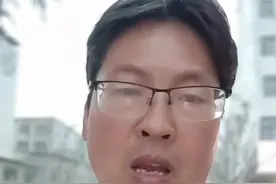中国牛人，崔培军，真正做到了科技惠民，不抢工人饭碗的好老板。科技是惠民的，不应是与人争岗住，争生存空间的。#崔培军#宝丰栗子哥#宝丰坚果掌柜视频封面