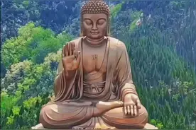 #国学文化 以道德为家人共同的信仰，这样的家才是人人羡慕和期待的。 现代家庭固然有一定的难处，但是治家的根本，实际上就是一家人要同心协力。 我们常说的"齐家"，齐的是什么？答案是一家人的心。然而，心又要用什么来齐呢？用宗教，还是用法律？好像都有很多困难。 思前想后，心只有以道德来齐，能共同遵循天道而合乎易理，自然可以长久齐心。因为一切的一切都会变，唯有对道德的要求，应该是恒久不变的。 所以，以道德为家人共同的信仰，既安全又不必担心会落伍，这样的家是人人期待的。#曾仕强经典语录视频封面