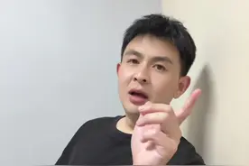 王楚钦采访内涵牛冠凯太逗了#王楚钦 #牛冠凯 #2025乒超联赛