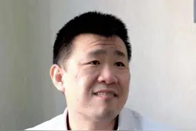 老人走路打弯就疼 畸形愈合+骨刺+软骨磨损比较严重 #膝关节疼痛  #半月板损伤 #膝关节置换 #硬核健康科普行动  #2025健康许愿池